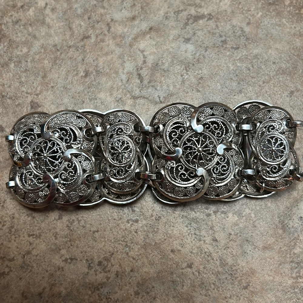 Vintage/Antique Wide Filigree Bracelet,Ornate Bracelet Silver - Picture 5 of 6